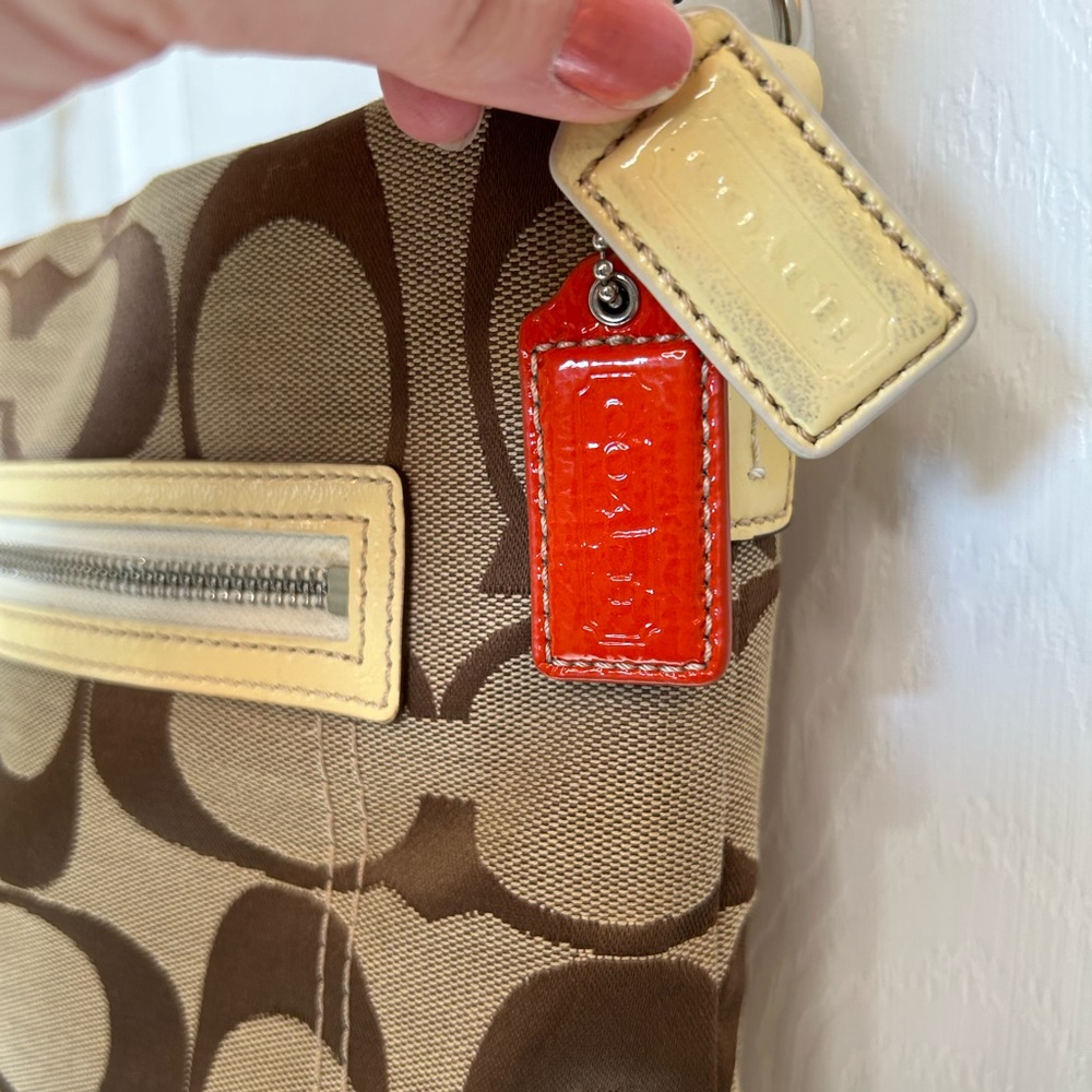Coach Rowan File Bag - Picture 4 of 16
